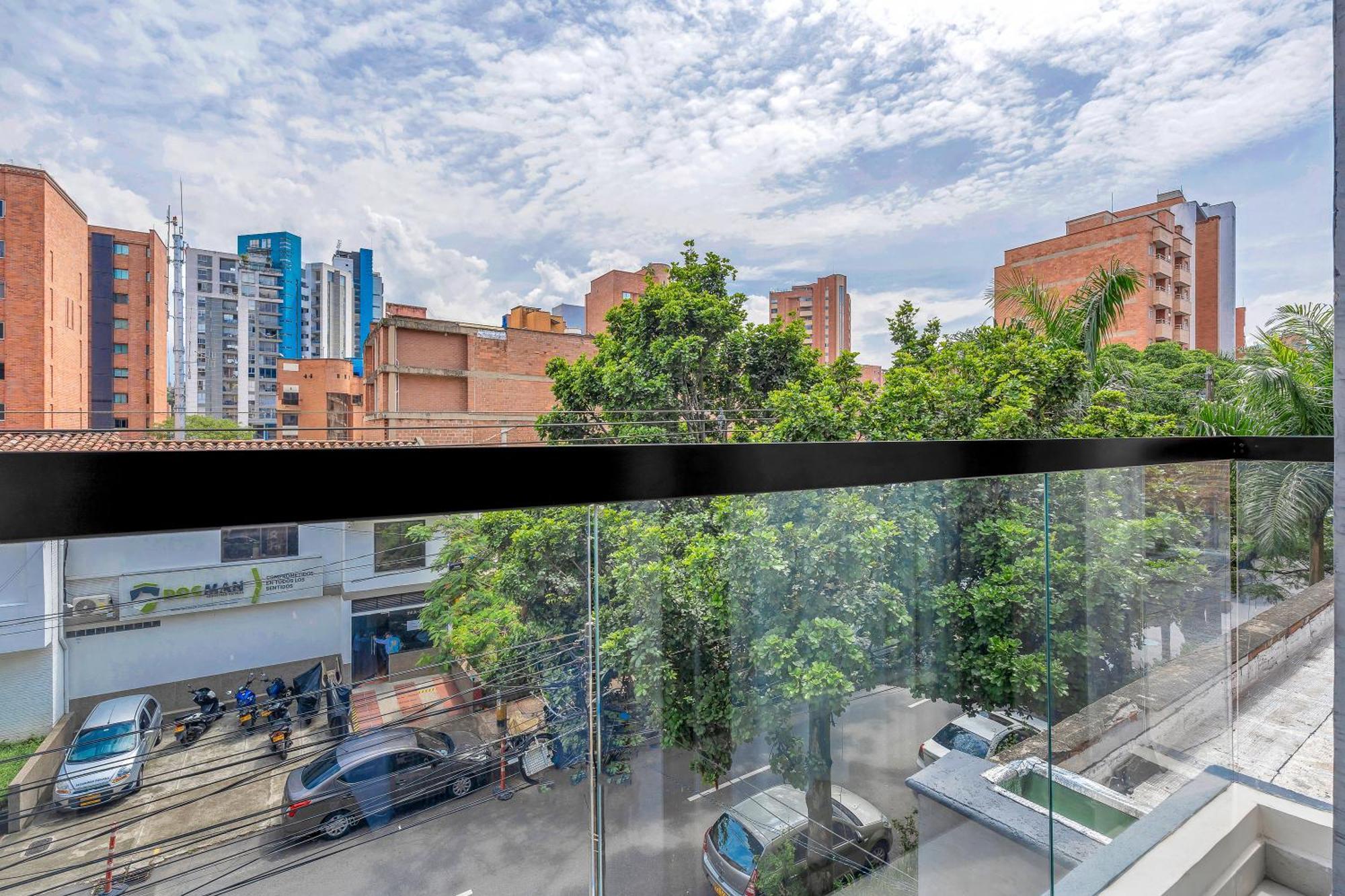 Apartamentos Housy Laureles Медельїн Екстер'єр фото